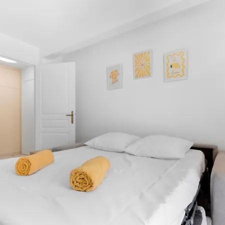 Le Seaside - - Tram - Airport - Ac Apartamento
