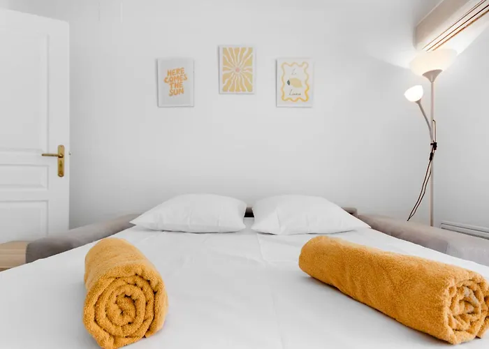 Le Seaside - - Tram - Airport - Ac Appartamento *
